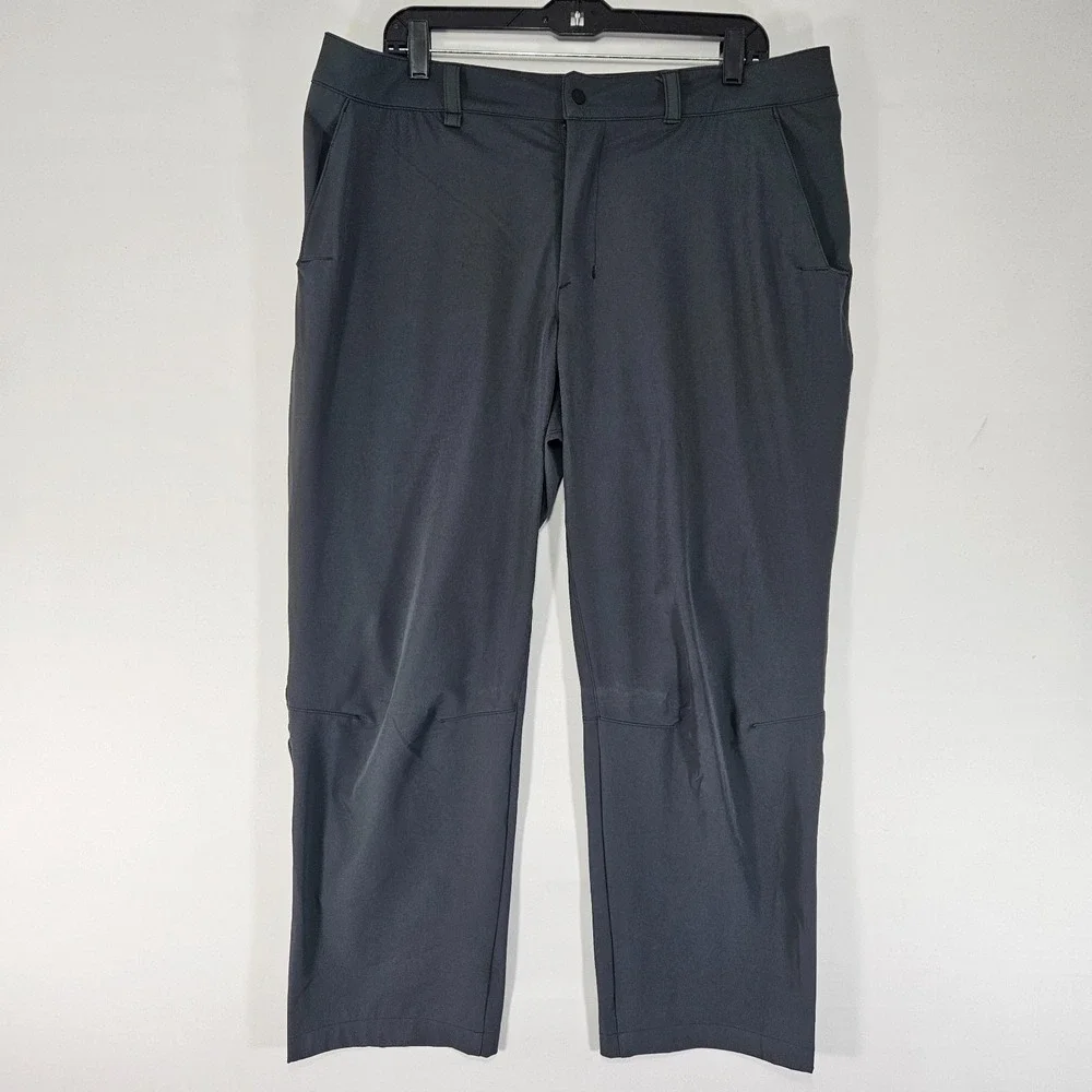The North Face Men's Polyester Gray Pants‎ Flat Front Hiking Size 36x26 SHORT